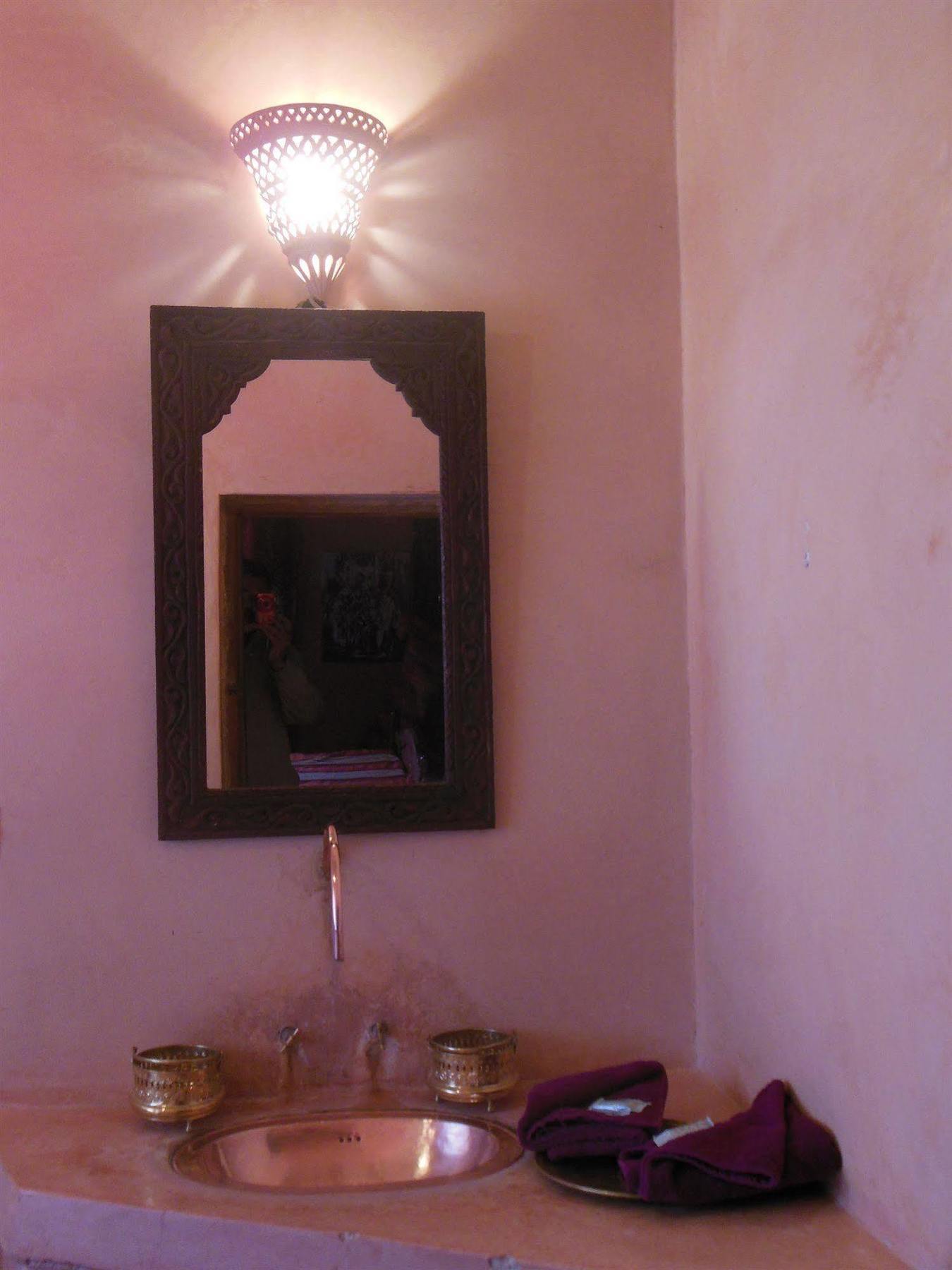 Kasbah Du Peintre Bed and Breakfast Ait Benhaddou Exteriör bild