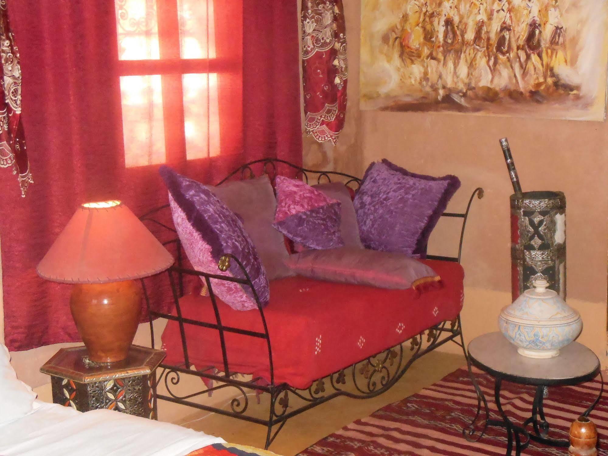 Kasbah Du Peintre Bed and Breakfast Ait Benhaddou Exteriör bild