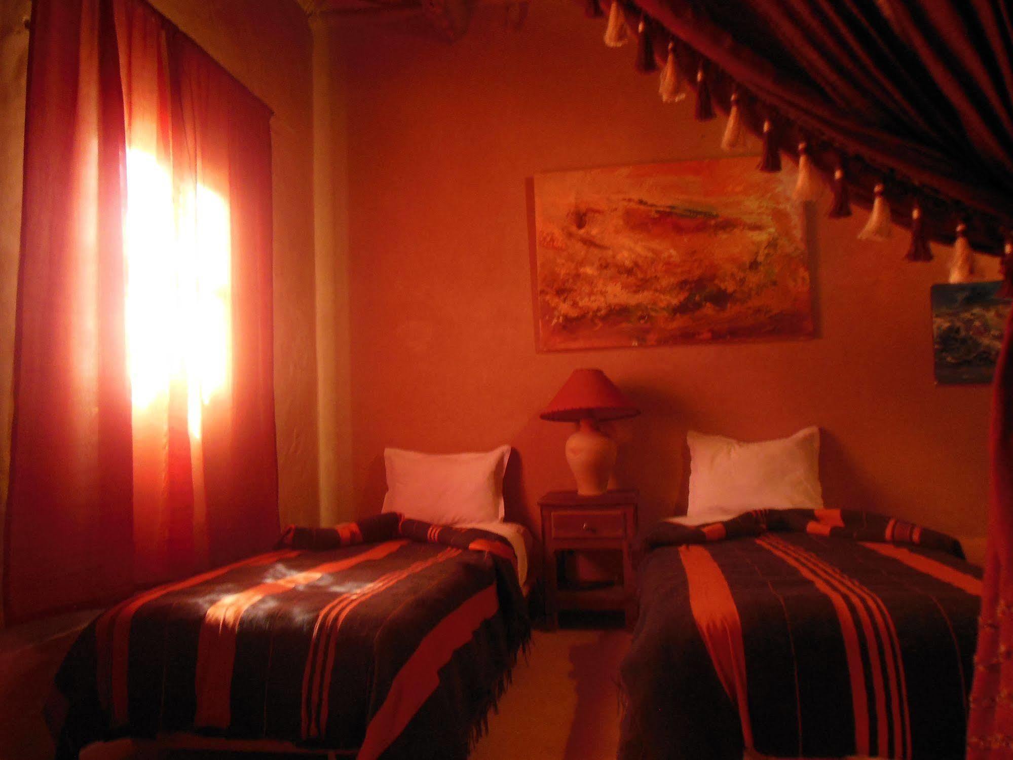 Kasbah Du Peintre Bed and Breakfast Ait Benhaddou Exteriör bild